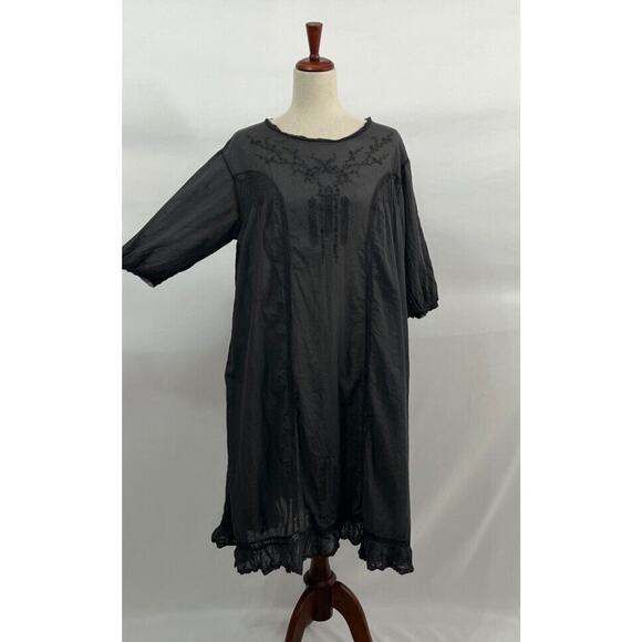 Magnolia Pearl Black Midi Dress - Picture 7 of 12